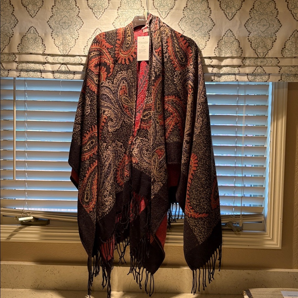 Soft Surroundings reversible Red and Black Paisley Shawl
